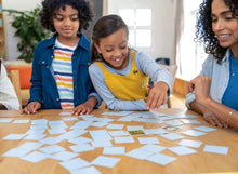 Carica l&#39;immagine nel visualizzatore di Gallery, Ravensburger Disney Mini Memory Matching Picture Snap Pairs Game for Kids Age 3 Years Up