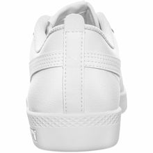 Carica l'immagine nel visualizzatore di Gallery, PUMA Smash Wns V2 L, Sneaker Donna, Bianco (Puma White Puma White), 39 EU