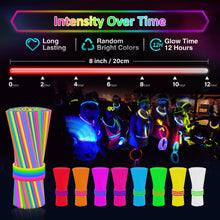 Carica l'immagine nel visualizzatore di Gallery, Kangtaixin Braccialetti luminosi fluorescenti - bracciali luminosi Bambini - 100 Bagliore Colorato Bastoni Bulk con 100 Connettori per Party, Feste Carnevale
