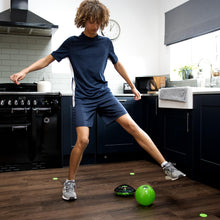 Carica l&#39;immagine nel visualizzatore di Gallery, Giochi Preziosi SoccerBot - Pallone da Calcio Smart e Bot Interattivo, 3 Velocità, Giochi in Casa, Pallone per Bambini e Ragazzi, Allenamento Calcio, Gioco per Bambini dai 4 Anni