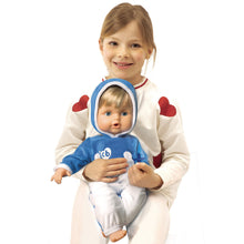Carica l'immagine nel visualizzatore di Gallery, Cicciobello Orsetto Polare, Bambola Interattiva con Funzione Pianto e Tutina Invernale, Giochi Bambini 2 anni, Altezza 42 cm, Coccolalo e Dagli il Ciuccio per Farlo Smettere di Piangere