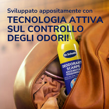 Carica l'immagine nel visualizzatore di Gallery, Dr. Scholl's, Deodorante Spray per Scarpe con Tecnologia Attiva sul Controllo degli Odori, Elimina e Protegge dai Cattivi Odori per 48h, Adatto ad Ogni Tipo di Scarpa, 3 Flaconi da 150 ml