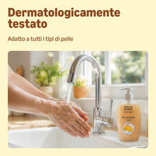 Carica l'immagine nel visualizzatore di Gallery, by Amazon, Sapone per le mani al latte e miele, 4 x 500 ml