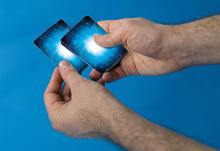 Carica l&#39;immagine nel visualizzatore di Gallery, Clementoni - 16792 - Carte Magiche - Giochi di Magia Bambini 7 Anni, Trucchi di Magia, Gioco da Tavolo, Trucchi Magici, Giochi di Prestigio, Made in Italy