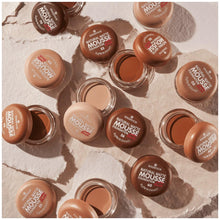 Carica l'immagine nel visualizzatore di Gallery, essence FONDOTINTA NATURAL MATTE MOUSSE opacizzante finish naturale (16 g)
