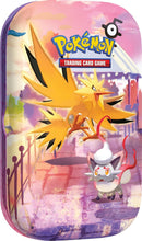 Carica l'immagine nel visualizzatore di Gallery, Pokémon: miniscatola da collezione Zapdos dell’espansione 30° Anniversario del GCC Pokémon (1 foglio di adesivi, 1 carta con l’illustrazione della miniscatola e 2 buste di espansione), Ed. Italiano