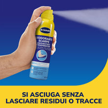 Carica l'immagine nel visualizzatore di Gallery, Dr. Scholl's, Deodorante Spray per Scarpe con Tecnologia Attiva sul Controllo degli Odori, Elimina e Protegge dai Cattivi Odori per 48h, Adatto ad Ogni Tipo di Scarpa, 3 Flaconi da 150 ml