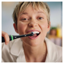 Carica l'immagine nel visualizzatore di Gallery, Oral-b Dentifricio Advanced Protezione Sensibilità 3x75ml, Dentifricio per Denti Sensibili, Pulizia Denti Efficace, Alit
