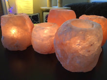 Carica l'immagine nel visualizzatore di Gallery, Magic Salt® Lighting for Your Soul - Portacandele di sale dell'Himalaya