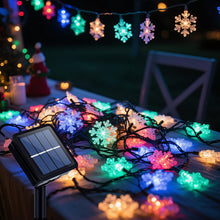 Carica l'immagine nel visualizzatore di Gallery, Ninonly Catena Luminosa Esterno Solare, 7M 50 LED Fiocco di Neve Lucine Led Decorative, 8 Modalità Luci di Natale Imperm