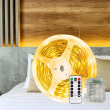 Carica l'immagine nel visualizzatore di Gallery, Gaoxun Striscia LED a Batteria 5m, 150 LEDs Flessibile Luci LED a Batteria Autoadesiva con Telecomando, Dimmerabile, 8 M