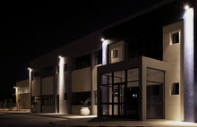 Carica l'immagine nel visualizzatore di Gallery, Philips Projectline, Proiettore LED, 50W, Luce Bianca Calda, Illuminazione Commerciale e Esterna