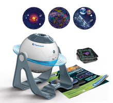Carica l'immagine nel visualizzatore di Gallery, Clementoni Scienza e Gioco Lab - Planetario Proiettore delle Stelle Animato 3D, Gioco Scientifico Bambini 8+ Anni, per S