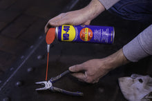 Carica l'immagine nel visualizzatore di Gallery, WD-40 Smart Straw Multifunzione (2 x 400 ml)