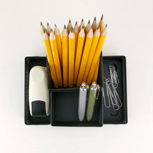 Carica l'immagine nel visualizzatore di Gallery, D.RECT Organizer da scrivania | portapenne organizer da tavolo in metallo | ripiano da ufficio con porta foglietti in rete | 103 x 154 x 103 mm nero