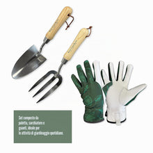 Carica l'immagine nel visualizzatore di Gallery, Spear &amp; Jackson 3055KEW Set Regalo Botanico Kew Gardens – Paletta e Forca in Acciaio Inox con Manico in Legno FSC e Guanti da Giardino con Palmo in Pelle