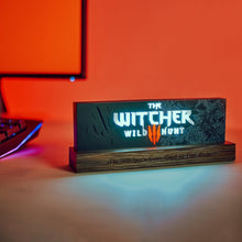 Carica l'immagine nel visualizzatore di Gallery, Neamedia The Character Company The Witcher III: Wild Hunt Lampada con Logo, Licenza Ufficiale, Lampada a LED per Il Sogg
