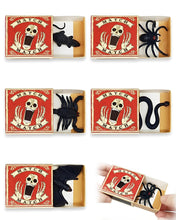 Carica l'immagine nel visualizzatore di Gallery, Scatole Scherzi Halloween 5pz Miscela | Struttura Resistente &amp; Design Realistico | Soluzione Ideale per Feste, Gag Nasco