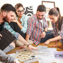 Carica l'immagine nel visualizzatore di Gallery, ThinkFun - Cold Case: La Verità Non Muore Mai | Gioco Investigativo 14+