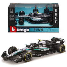 Carica l'immagine nel visualizzatore di Gallery, Bburago - F1 Mercedes-AMG W16 2025#12 Antonelli, Auto diecast a Scala 1:43 con dettagli autentici, replica F1 Mercedes, 