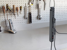 Carica l'immagine nel visualizzatore di Gallery, BTicino 3631USGB Ciabatta Elettrica Multipresa Ultraslim con Interruttore Luminoso di Sicurezza SAFE, colore grigio