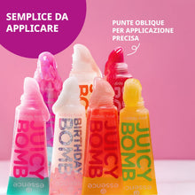 Carica l'immagine nel visualizzatore di Gallery, essence JUICY BOMB lucidalabbra brillante idratante finish lucido (10 ml)