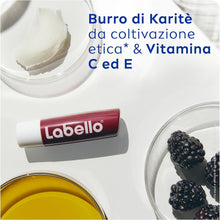 Carica l'immagine nel visualizzatore di Gallery, Labello Blackberry Shine Balsamo Labbra Colorato, 4,8 g
