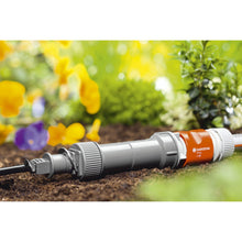 Carica l'immagine nel visualizzatore di Gallery, Gardena Apparecchio di base Micro-Drip-System 1000: Apparecchio di base per la riduzione della pressione, portata ca. 1.