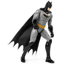 Carica l'immagine nel visualizzatore di Gallery, dc comics | BATMAN | Personaggio Batman in scala 30 cm con decorazioni originali, mantello e 11 punti di articolazione - Giocattoli per bambini e bambine dai 3 anni