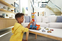 Carica l'immagine nel visualizzatore di Gallery, Hot Wheels City Pneumatici Super velocità, Playset Rampa per Macchinine tra Ruote in Autofficina, Include 1 Macchinina, Regalo Bambini 4-8 Anni, Hdp02, Multicolore, ‎17.46 x 34.93 x 40 cm