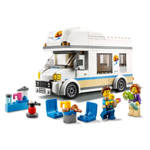 Carica l&#39;immagine nel visualizzatore di Gallery, LEGO City Camper delle Vacanze, Modellino da Costruire di Roulotte Giocattolo con Minifigure e Accessori, Giochi per Bambini e Bambine da 5 Anni in su, Idee Regalo di Compleanno 60283