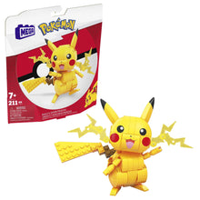 Carica l'immagine nel visualizzatore di Gallery, Mega Pokémon - Pikachu, Personaggio da Costruire con 211 mattoncini, Alto 10+ cm e con Dettagli Elettro sulle guance, da Collezionare ed esporre, Giocattolo per Bambini, 7+ Anni, GMD31