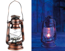 Carica l'immagine nel visualizzatore di Gallery, Lunartec LED-Sturmlampe im Öllampen-Design mit Flammen-Imitation, Bronze