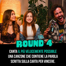Carica l'immagine nel visualizzatore di Gallery, ATM Gaming PLAY HIT - Gioco da Tavolo Musicale - Blind Test, Karaoke e Quiz per Feste - 2 a 10 Giocatori - Divertente, Dinamico e a Squadre - Perfetto per Serate, Famiglie e Amici - Italiano