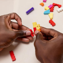 Carica l'immagine nel visualizzatore di Gallery, Asmodee – BRICK LIKE THIS – Gioco da Tavolo di Costruzioni