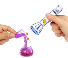 Carica l'immagine nel visualizzatore di Gallery, MGA's Miniverse Make It Mini - Torcia Con Luce UV, Torcia UV Per L'indurimento Della Resina, Adatta Per Collezionisti E 