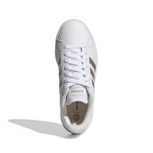 Carica l'immagine nel visualizzatore di Gallery, adidas Grand TD Lifestyle Court Casual Shoes, Sneakers Donna, Cloud White/Platinum/Cloud White, 39 1/3 EU
