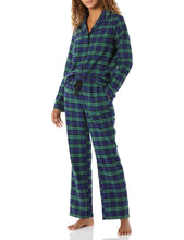 Carica l'immagine nel visualizzatore di Gallery, Amazon Essentials Set pigiama da donna in flanella a maniche lunghe con bottoni sul davanti e pantaloni, blu cobalto verde a quadri Blackwatch, M