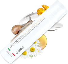 Carica l'immagine nel visualizzatore di Gallery, 100ml. Bio Crema con Bava di Lumaca al 65% e Acido Ialuronico PURO 100%+Vitamina C/E. Con Ingredienti a Nota Azione Antietà, Cicatrizzante e Antimacchia per Viso, Collo e Contorno Occhi. Made in Italy