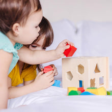 Carica l&#39;immagine nel visualizzatore di Gallery, Melissa &amp; Doug Cubo Incastri con Forme Geometriche, legno, Giochi bambini 2 anni Montessori, Regalo Giocattoli 3 - 4 anni