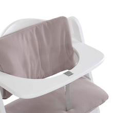 Carica l'immagine nel visualizzatore di Gallery, Hauck Cuscino Seggiolone Highchair Pad Deluxe - Cuscino da Seduta per Seggioloni in Legno Hauck Alpha+ e Beta+ - Facile da Fissare e da Lavare - Imbottitura Soffice - Beige