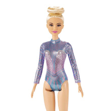 Carica l'immagine nel visualizzatore di Gallery, Barbie Bambola Ginnasta di ginnastica ritmica e accessori a tema