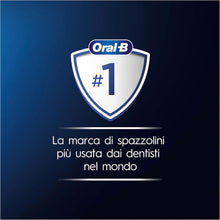 Carica l'immagine nel visualizzatore di Gallery, Oral-B 2 Spazzolini Elettrici Vitality Pro, Blu e Nero, 2 Testine