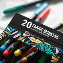 Carica l&#39;immagine nel visualizzatore di Gallery, 20 Pennarelli per Tessuti e Stoffa - Colori Atossici, Indelebili e Permanenti a Punta Fine - Ideali per Magliette, Borse in Stoffa e altri Tessuti - Per Bambini e Adulti