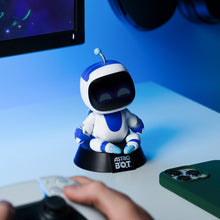 Carica l'immagine nel visualizzatore di Gallery, Paladone Astro Bot Icon Light - Prodotto Astro Bot con licenza ufficiale