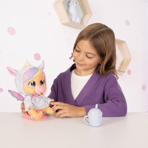 Cry Babies Loving Care Fantasy Jenna | Bambola interattiva che piange lacrime vere, con pigiama intercambiabili - Bambola giocattolo funzionale per bambini dai 18 mesi in su