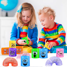 Carica l'immagine nel visualizzatore di Gallery, MOOING 36Pezzi Mini Smiley Spring,Molle Giocattolo per Bambini,Mini Molle Magiche,Rainbow Spirali Regalo,Giocattoli a Molla Arcobaleno per Festa Riempitivi Diverti,Verde,6 colori in totale（31*19*3.8）