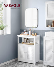 Carica l'immagine nel visualizzatore di Gallery, VASAGLE Mobile da Bagno, Mobiletto da Bagno e Cucina, Armadietto con Anta Doppia a Persiana, 30 x 60 x 80 cm, Bianco BBC40WT