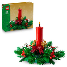 Carica l'immagine nel visualizzatore di Gallery, LEGO Decorazione da Tavolo Natalizia - Candela Rossa Giocattolo da Esposizione con Bacche, Stelle e Fogliame - Attività per la Famiglia - Regalo Natalizio per Bambine e Bambini da 12 Anni - 40743