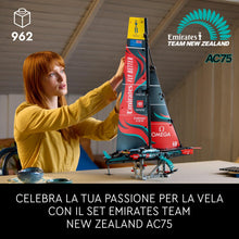Carica l'immagine nel visualizzatore di Gallery, LEGO Technic Emirates Team New Zealand AC75, Modellino di Nave Yacht da Costruire, Kit Modellismo per Adulti con Barca a Vela, Idea Regalo Creativa per Uomo, Donna, Lui o Lei, Decorazione Casa 42174
